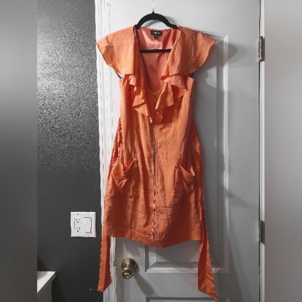 Bebe salmon short sleeves dress